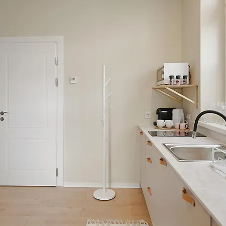 Victus Cosy Close To The In By Renters